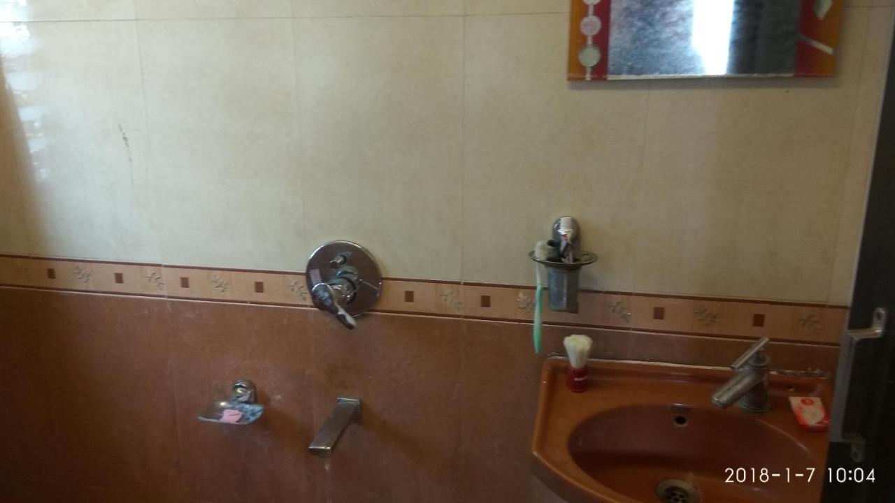 Agrawal Bhavan Budget Stay Only For Indians Мумбаи Экстерьер фото